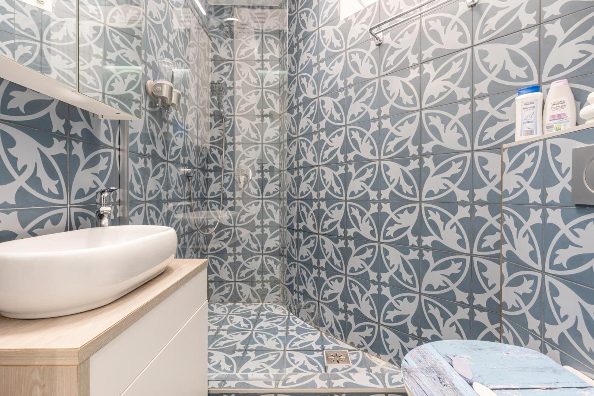 Sea Holly Apartment - With Perfect Location 2 Separate Bdrms Budapest Eksteriør billede